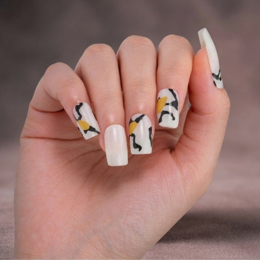 Kit Láminas en Gel Marfil diseño Terrazzo + Blanco - Rosa con detalles Dorados + Aceite de cutícula